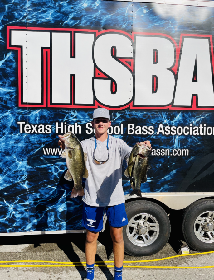 Geren Gathright poses with three of his five catches from the Eagle Mountain Lake THSBA tournament